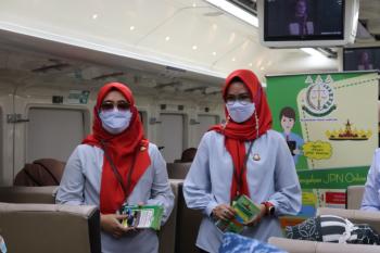 Kejati Lampung Adakan Roadshow Pelayanan Hukum Di Kereta Api Kualastabas Stasiun Tanjung Karang Bandar Lampung